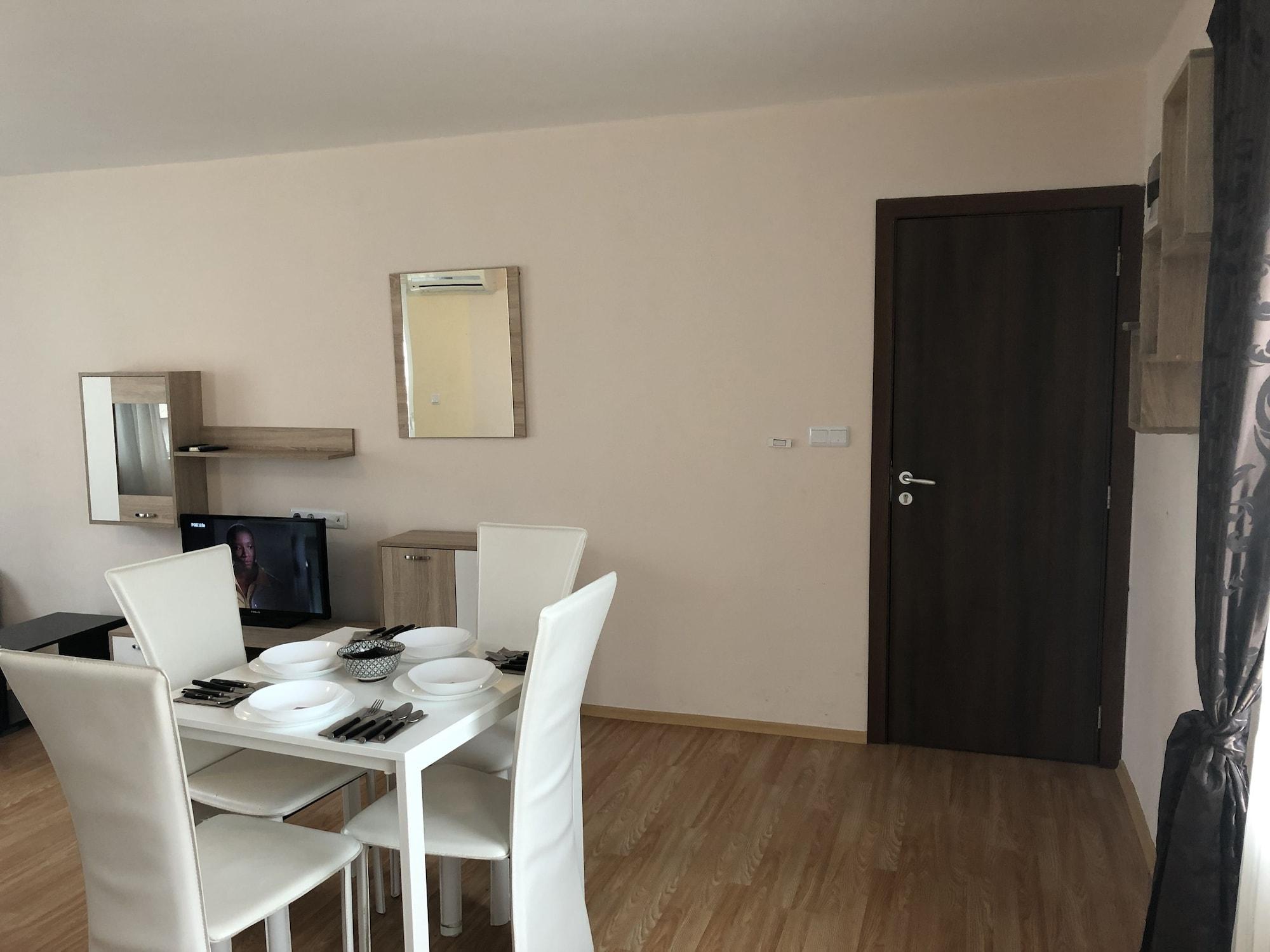 Palace De Luxe Apartments Pomorie Eksteriør bilde