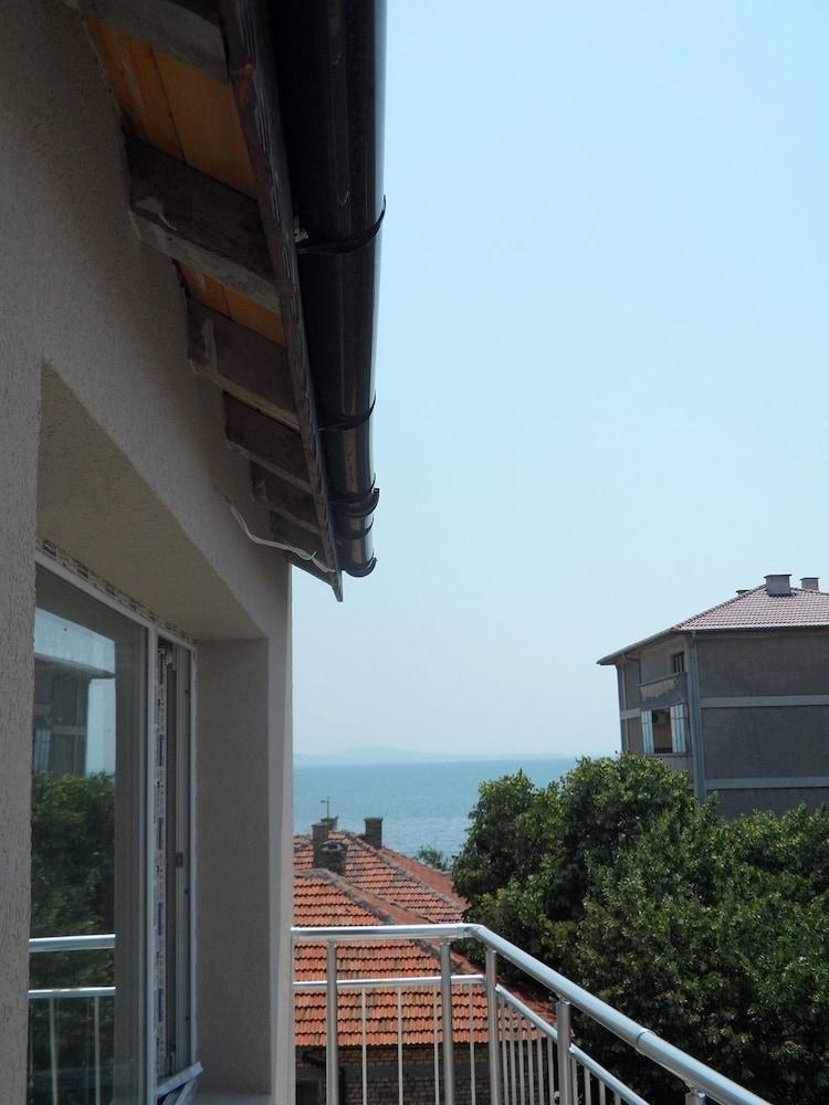 Palace De Luxe Apartments Pomorie Eksteriør bilde